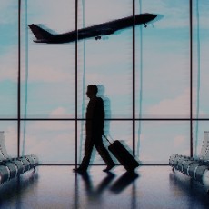  A Malpensa girano fantasmi di dopobarba che sa di pioggia e di ventiquattrore